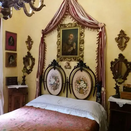 Palazzetto Di Raffaele Spina